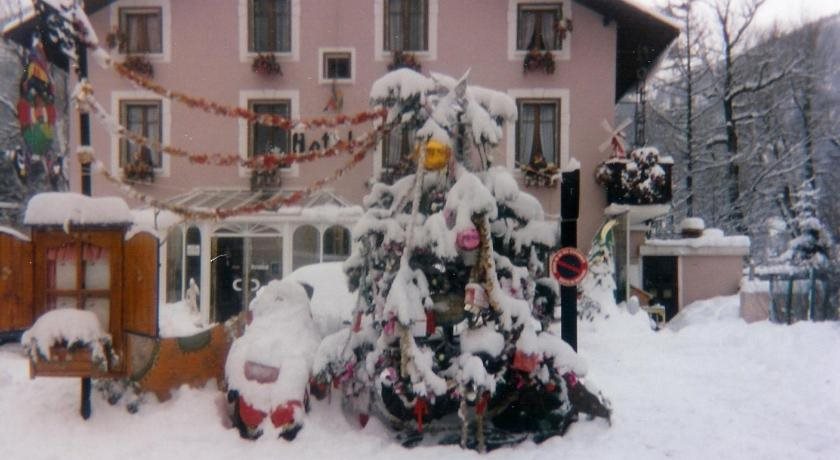 Hotel Le Chatelas — Villeneuve