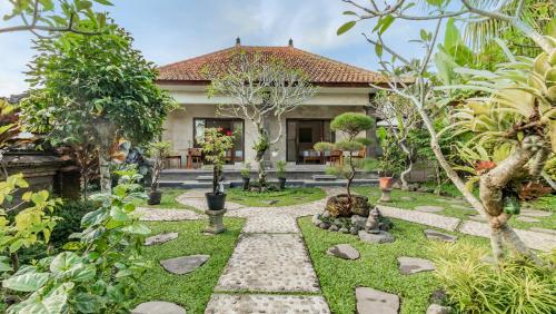 Marwati Guest House — 4-Star Luxury Hotel in Ubud, Indonesia
