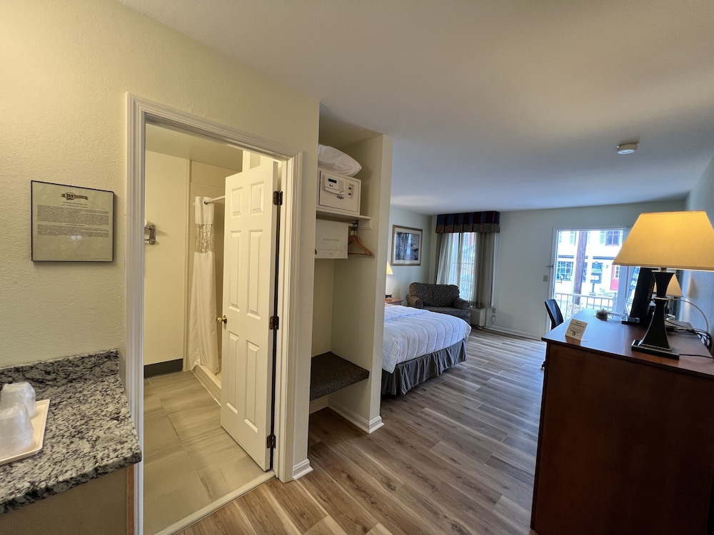 Inn at Cemetery Hill - photo 30