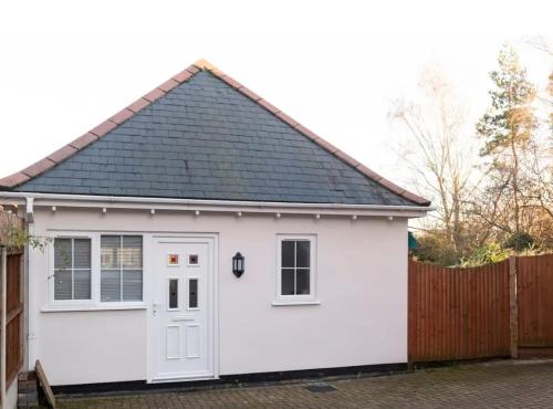 Colchester Town modern detached guest house — 4-Star Luxury Hotel in Colchester, United Kingdom