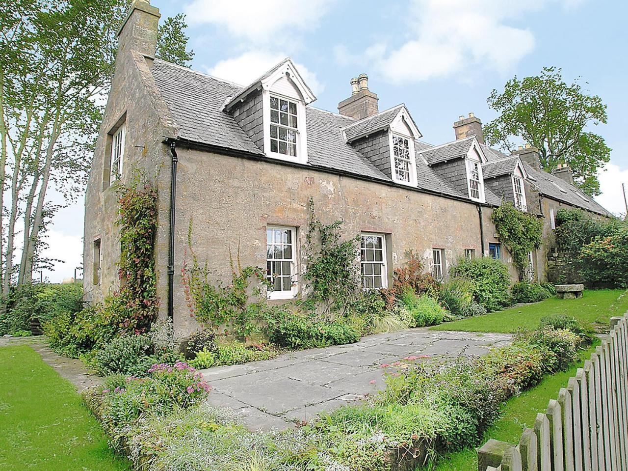 The Cottage — 4-Star Luxury Hotel in Tain, United Kingdom