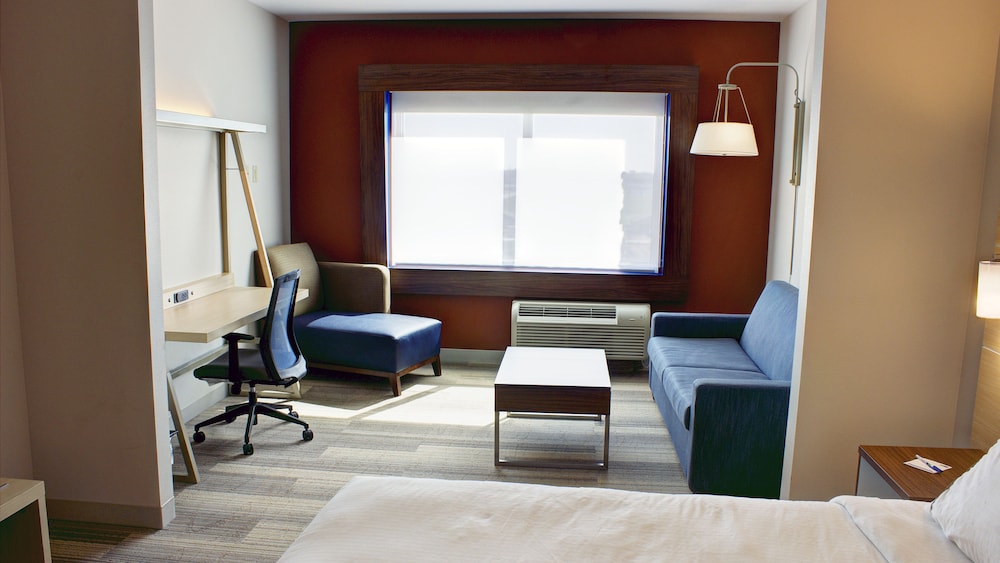 Holiday Inn Express & Suites Spencer by IHG - photo 11