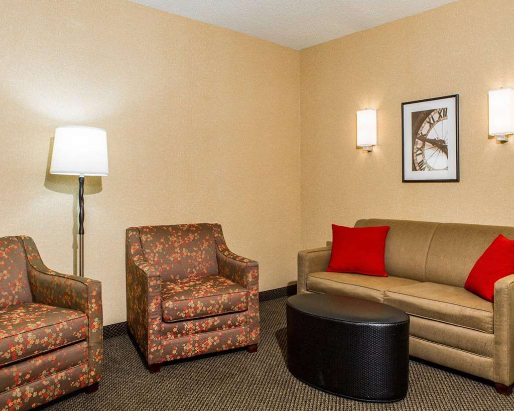 Cambria Hotel Traverse City - photo 13