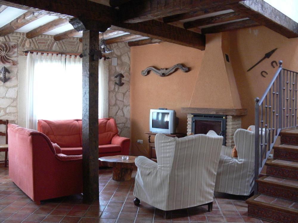 Las Casas De Yague Ayllon — Ayllon
