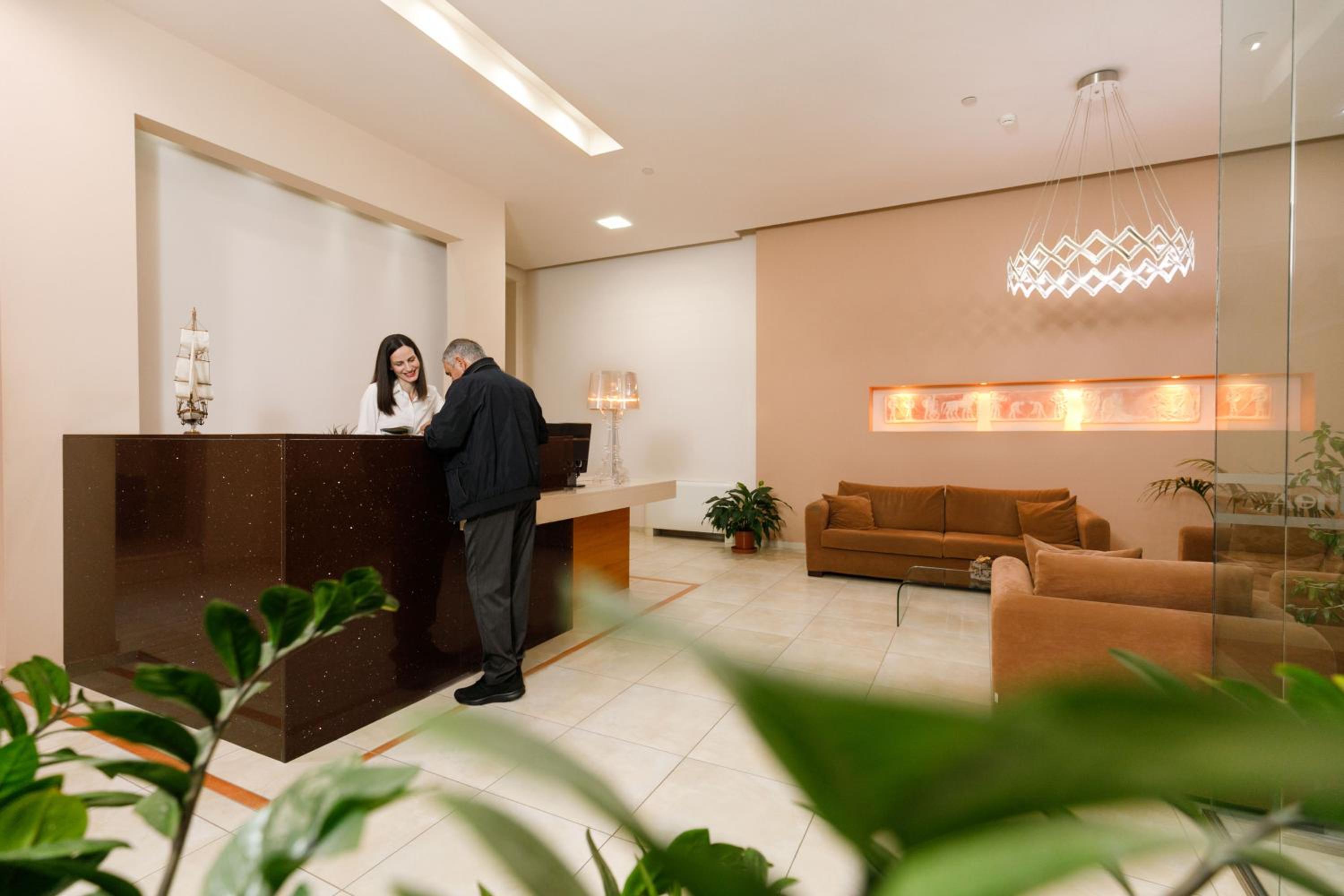 Hotel Ατηινα - carbon neutral hotel in Lamia