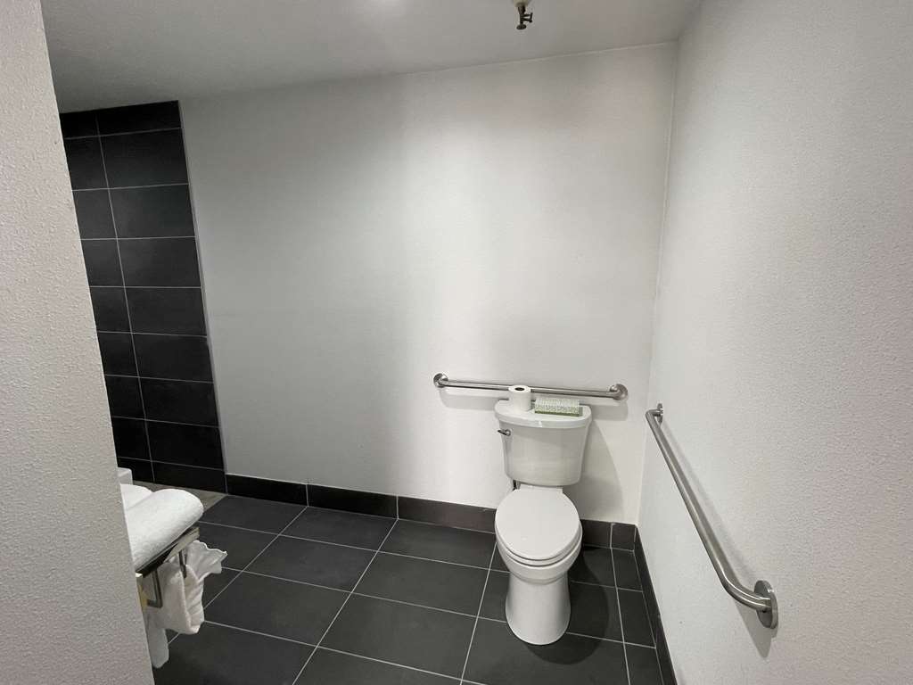 The Midtowner Hotel SureStay Collection by Best Western - photo 11