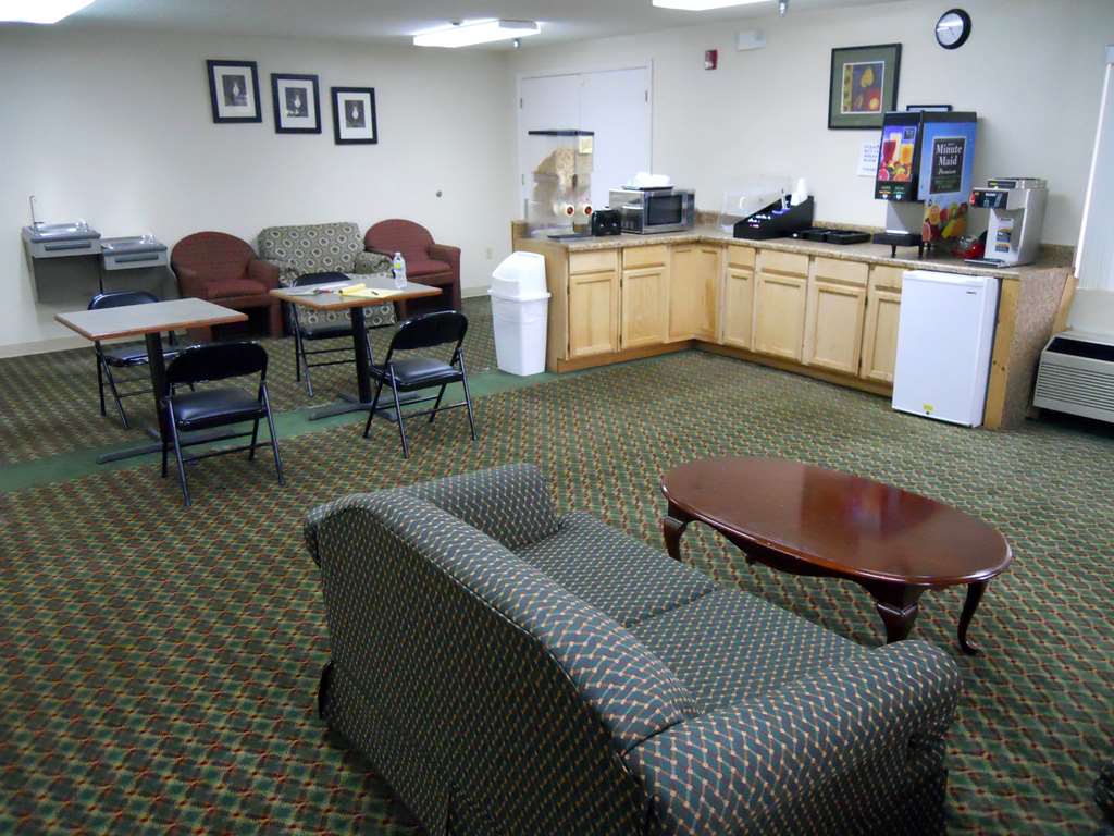 Country Hearth Inn & Suites Dawson - photo 7