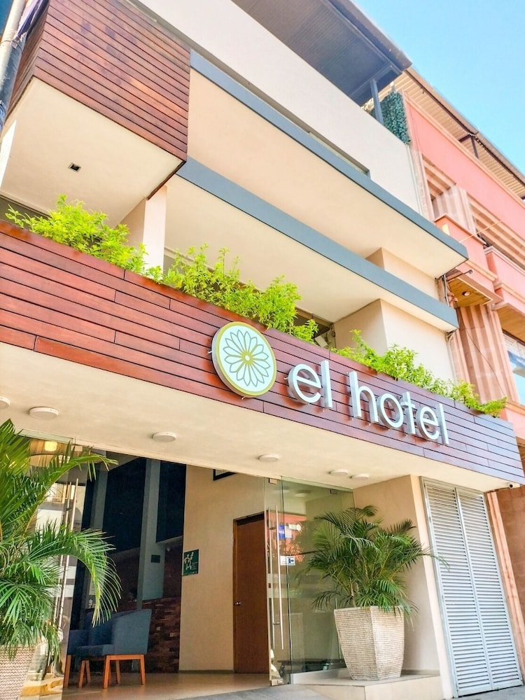 El Hotel Business Class Zamora Centro — Zamora