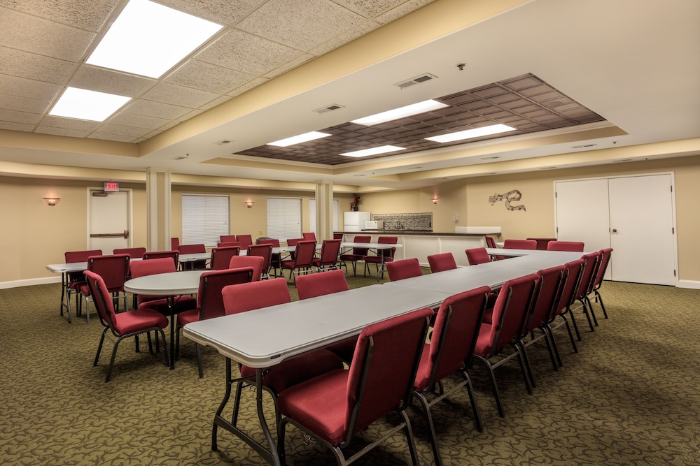 Branson Towers Hotel - photo 23
