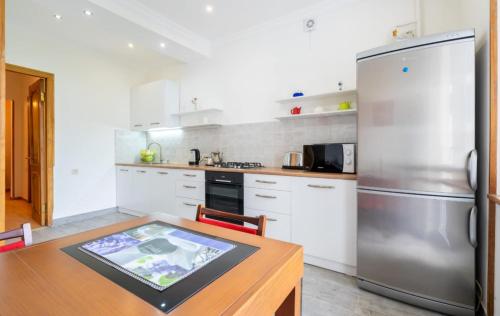 Kiwi Apartment