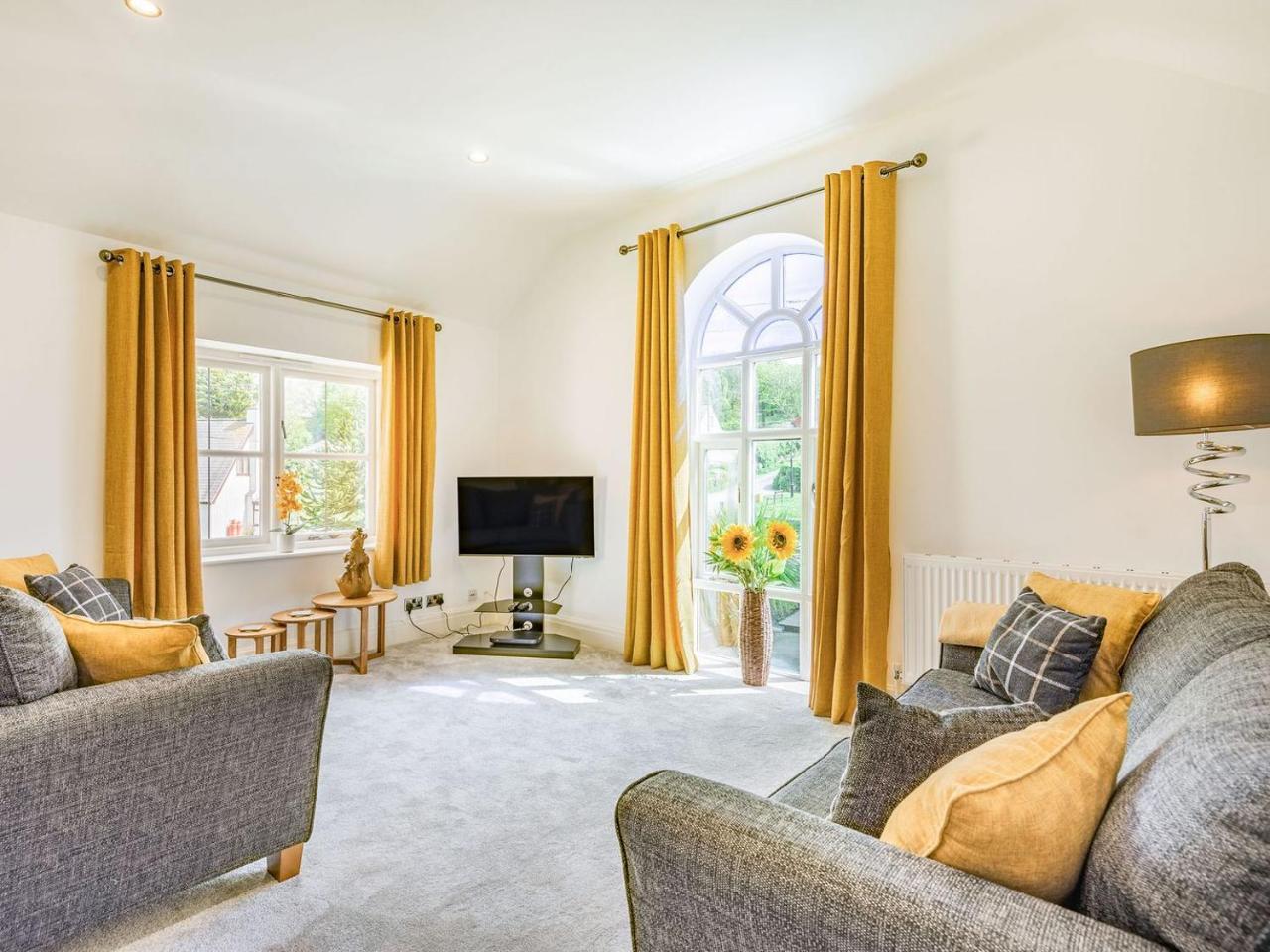 Capel Y Ffynnon - carbon neutral hotel in Unknown City