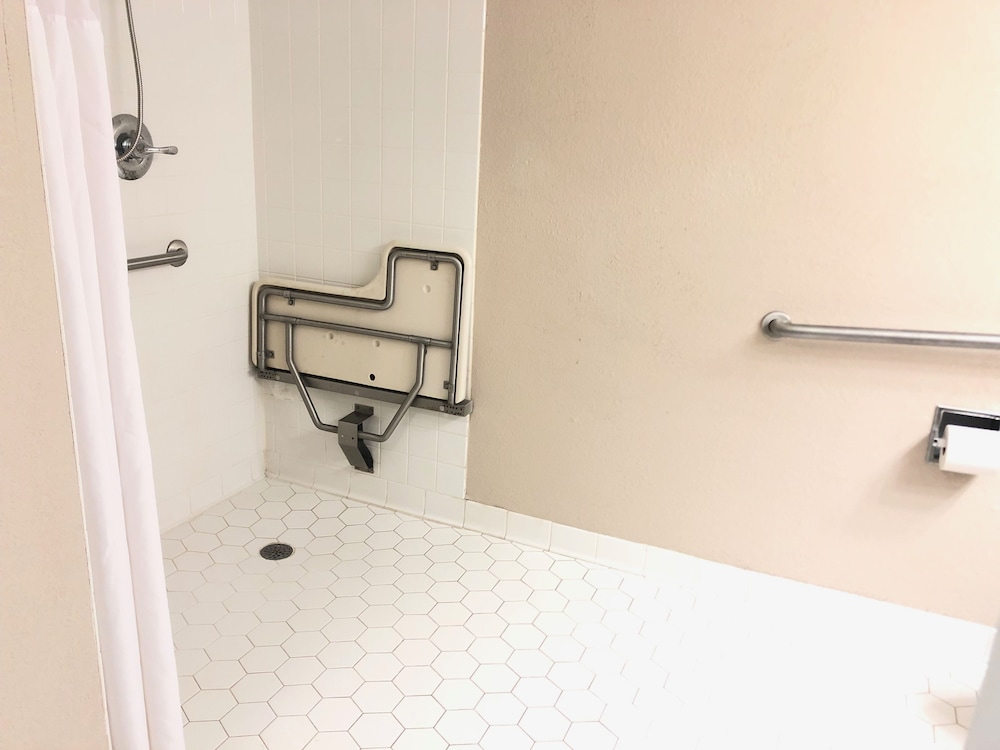 Country Inn & Suites by Radisson Greenville NC - photo 23