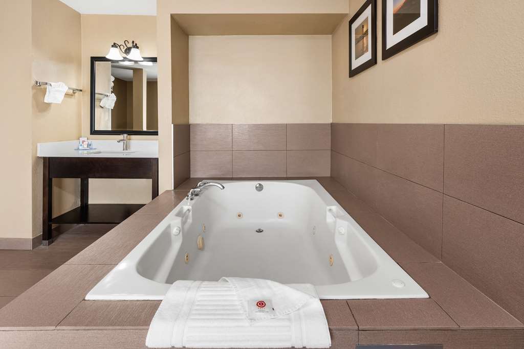 Comfort Inn & Suites Vancouver Downtown City Center - photo 24