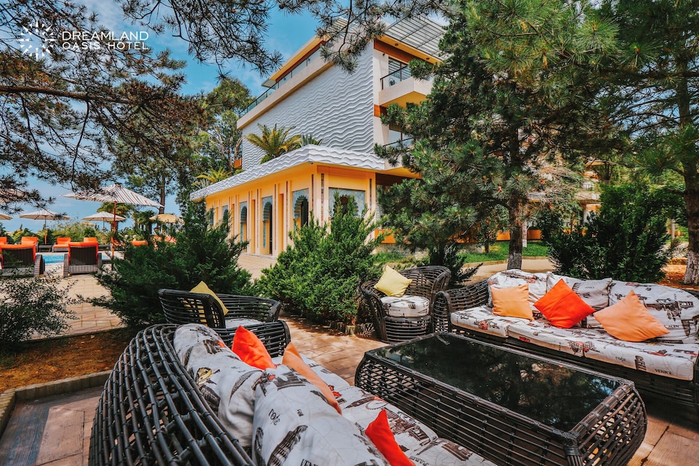 Dreamland Oasis Hotel Chakvi