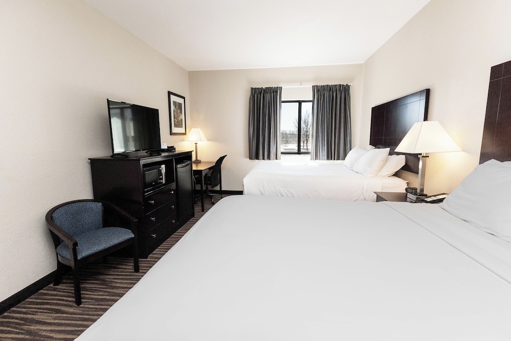Cobblestone Inn & Suites Maryville - photo 10
