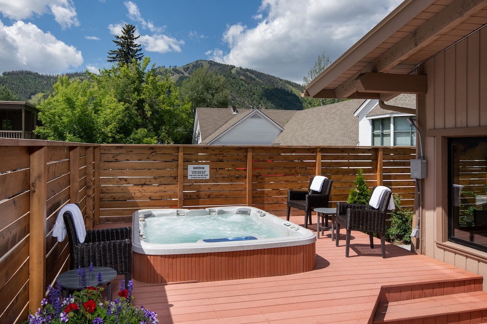 Tamarack Lodge - photo 26