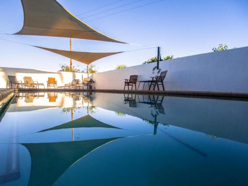 Merwenstein Guest House — 4-Star Luxury Hotel in Bonnievale, South Africa