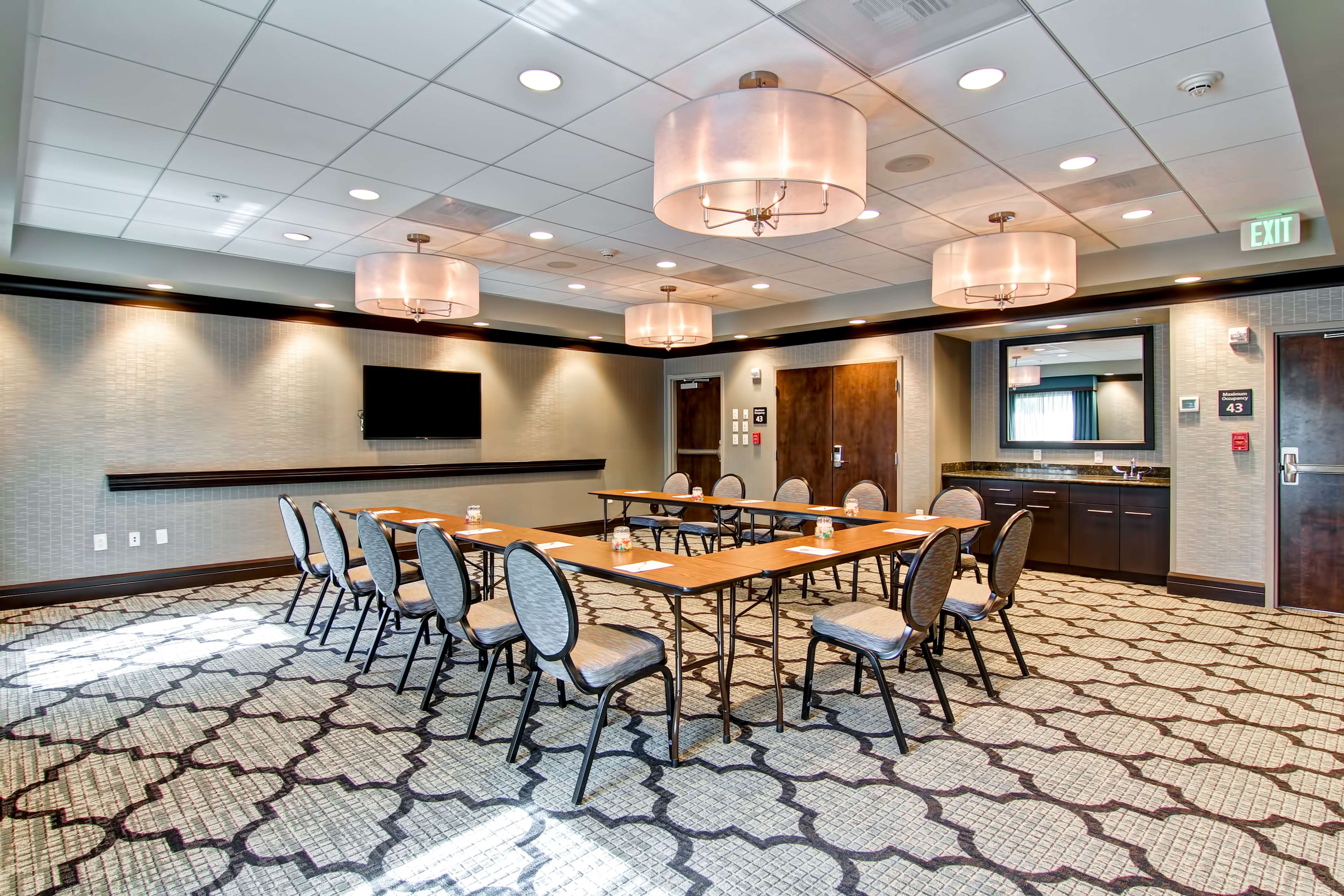 Hampton Inn & Suites Bellevue Downtown Seattle - photo 19
