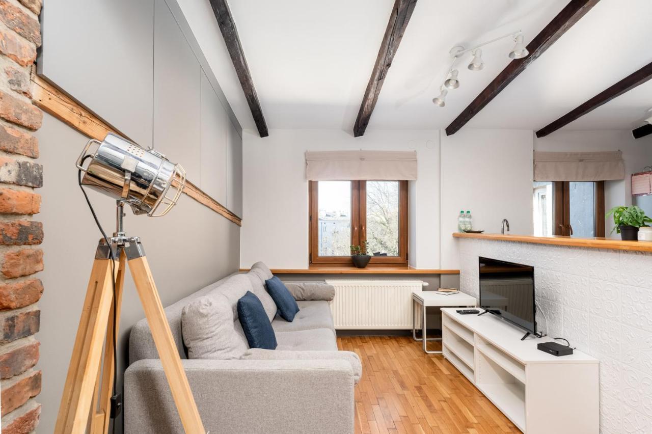 Park Krakowski Loft Apartment by BookingHost — 4-Star Luxury Hotel in Krakow, Poland