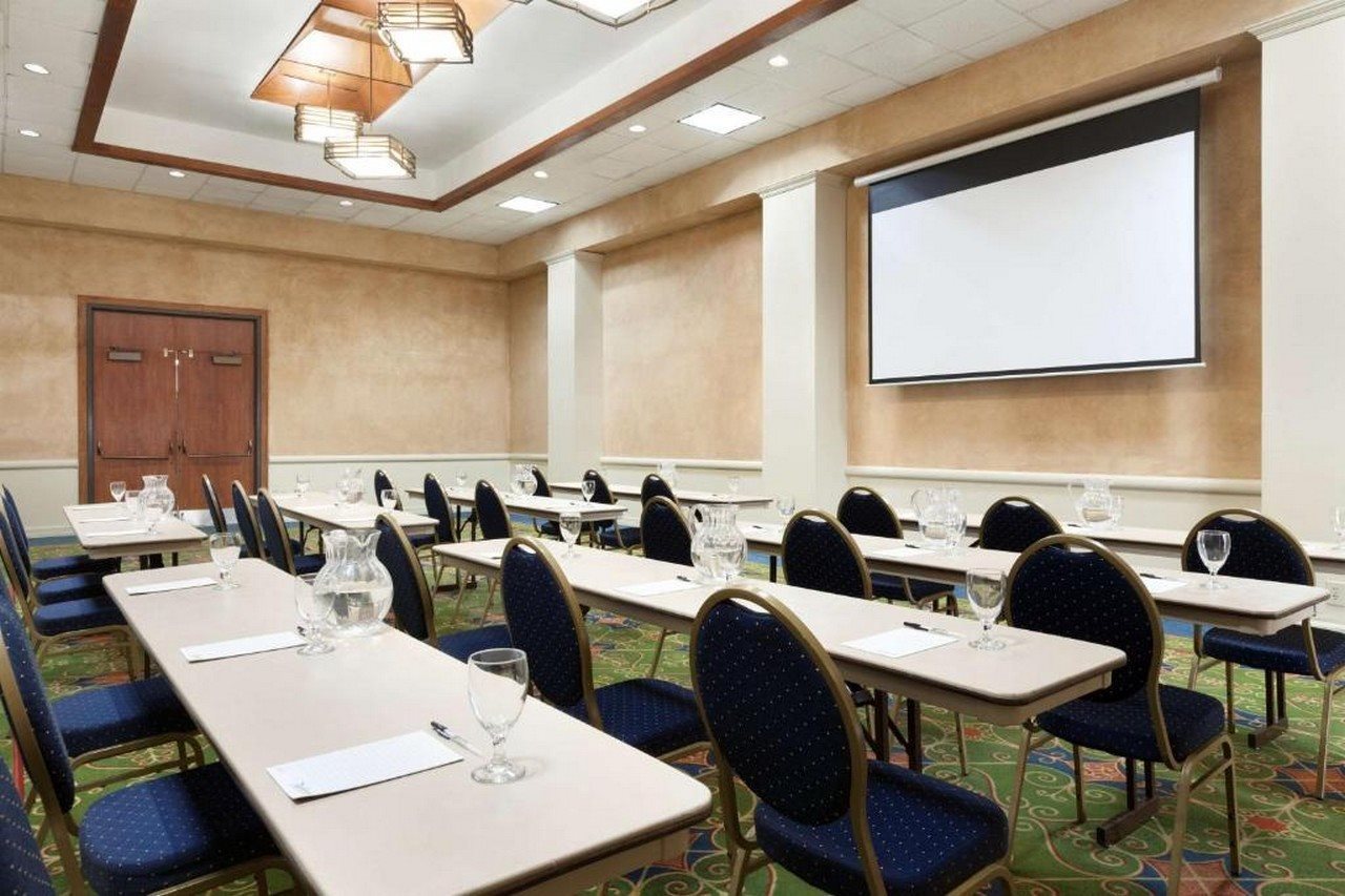DoubleTree by Hilton Corpus Christi Beachfront - photo 4