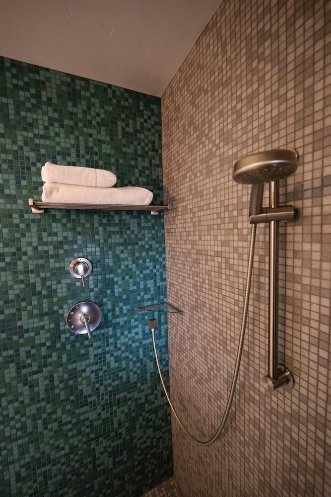 Modern Hotel - photo 58
