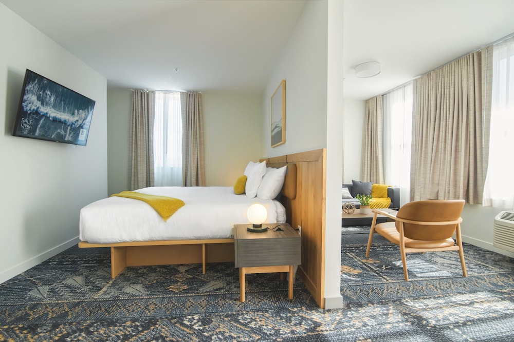 SaltLine Hotel - photo 29