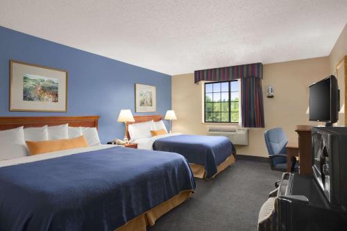 Days Inn by Wyndham Keene NH - photo 11