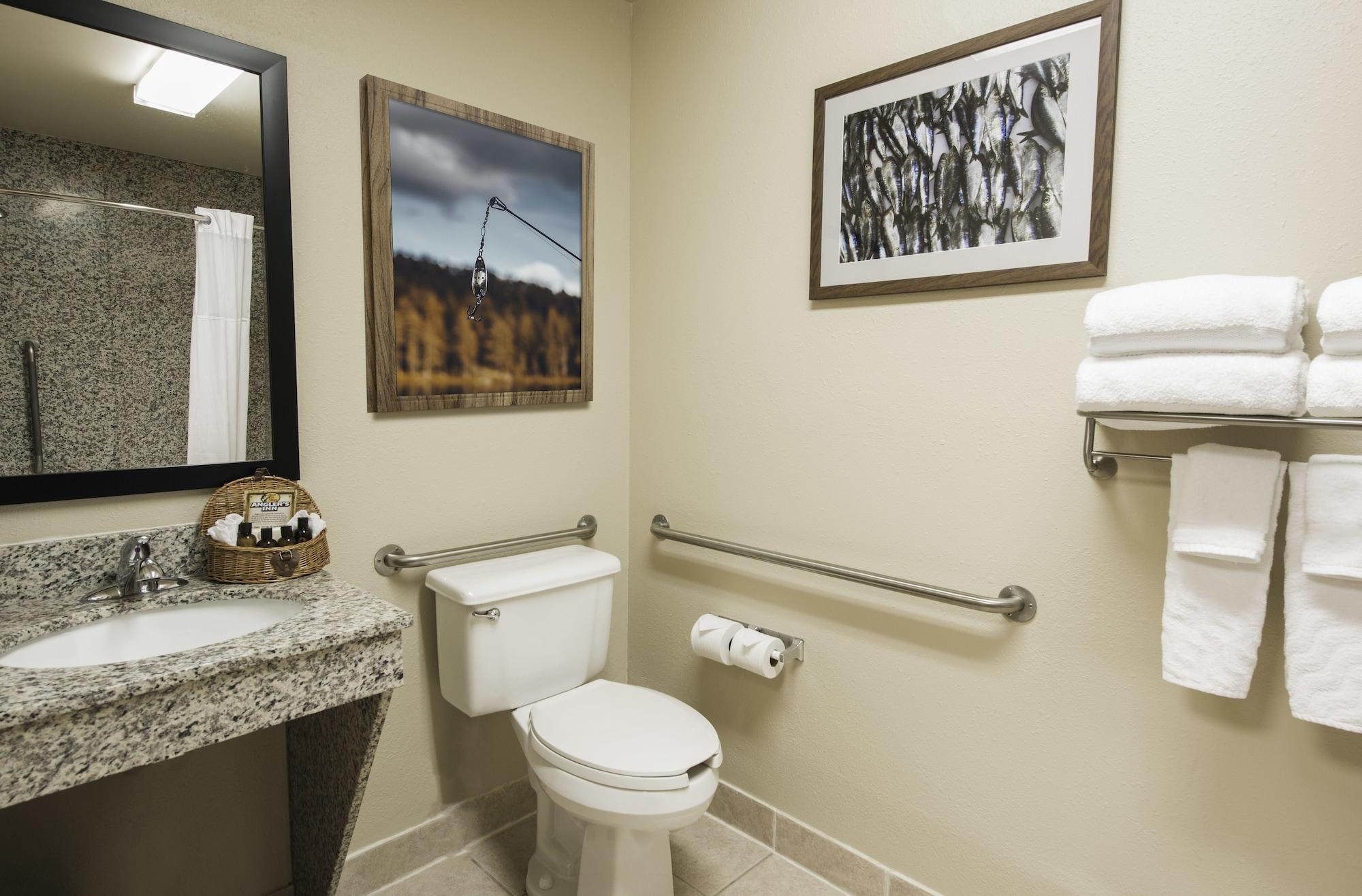 Bass Pro Shops Angler's Lodge - photo 15