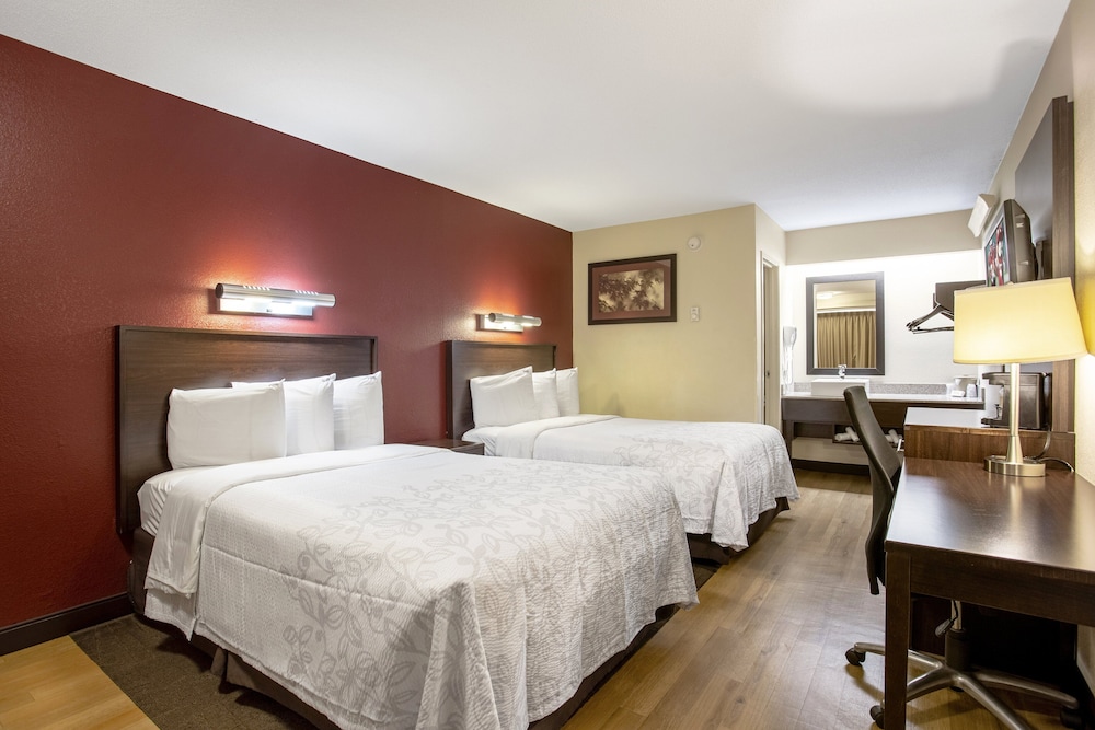 Red Roof Inn PLUS Baltimore Washington DC BWI South - photo 13
