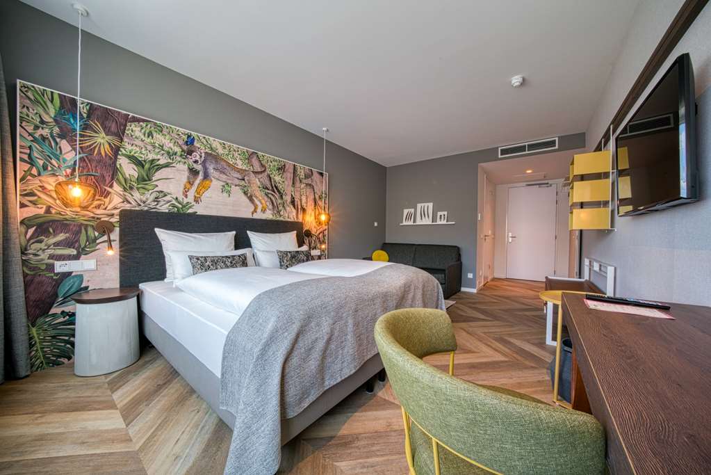 Vienna House Easy by Wyndham Amsterdam Airport Schiphol — 4-Star Luxury Hotel in Hoofddorp, Netherlands