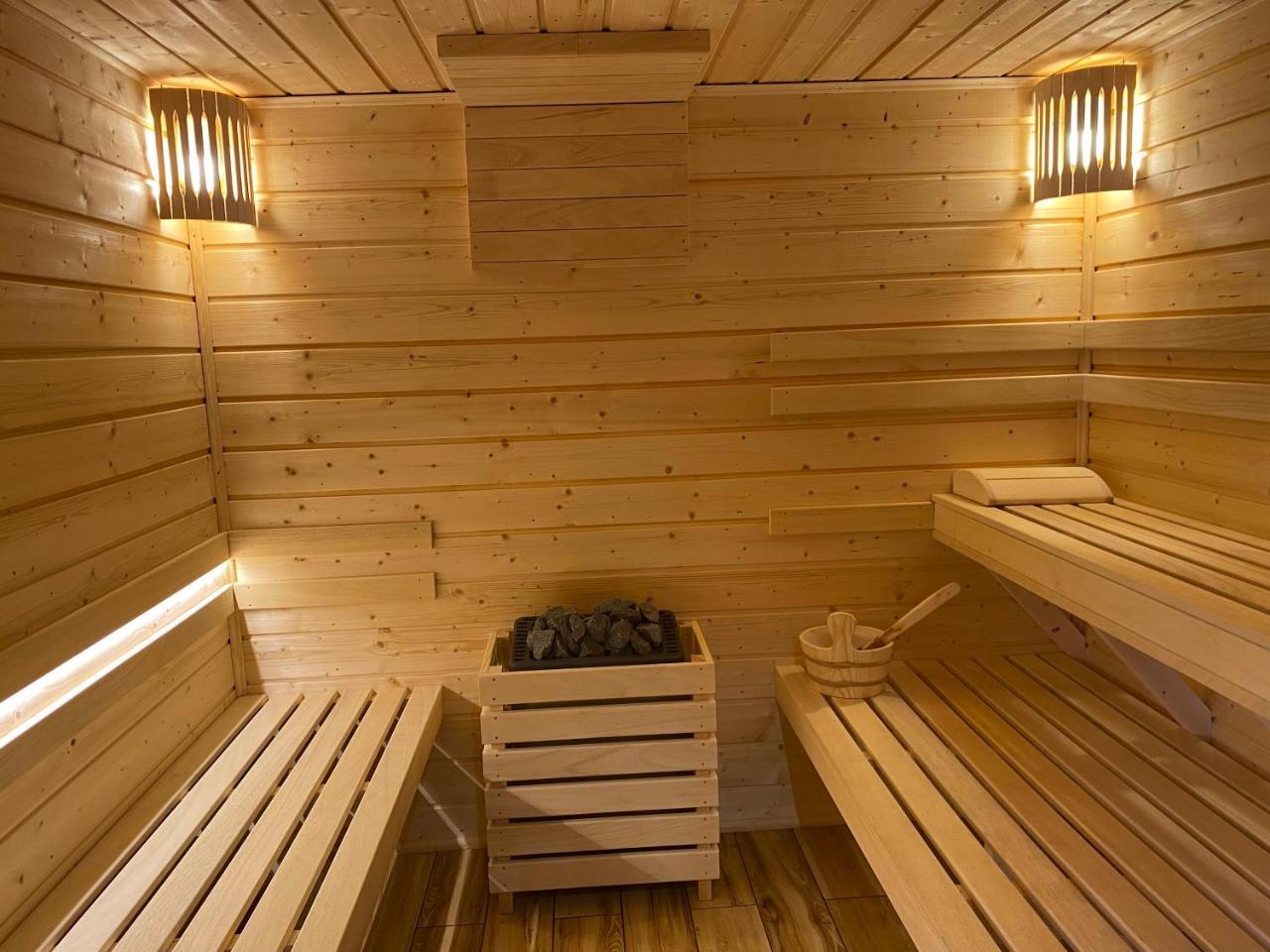 Domek Całoroczny Fuleda Mazury Gizycko Sauna Jacuzii Kominek in Gizycko, Poland