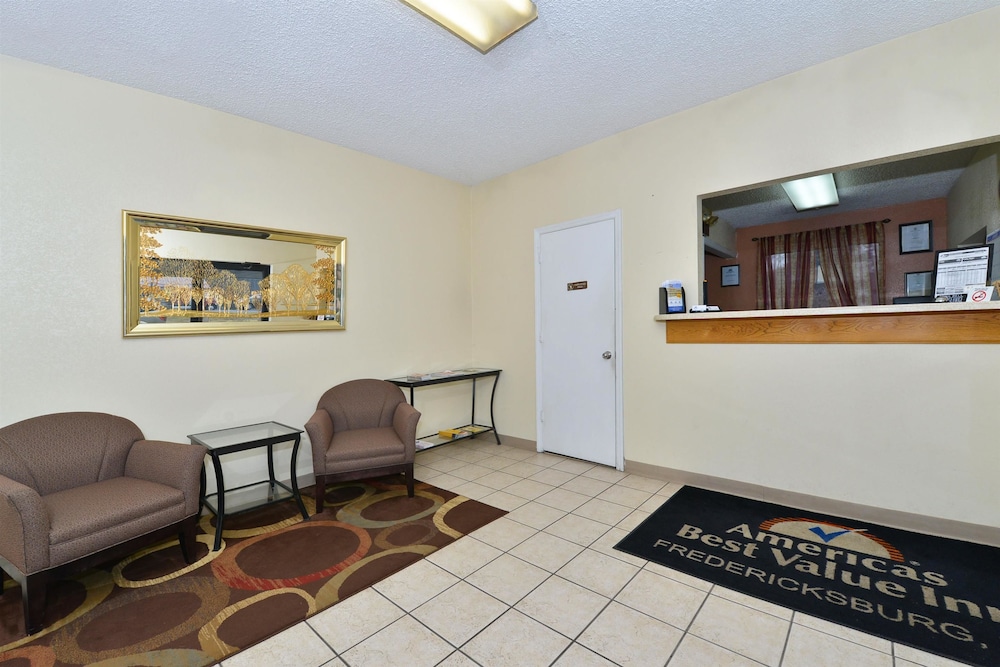 Americas Best Value Inn Fredericksburg N - photo 2