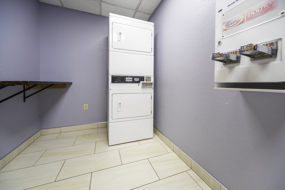 Holiday Inn Express Rochelle by IHG - photo 22