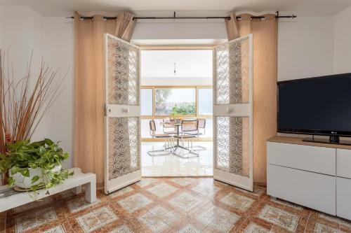 Casa in Villa a Mondello 700m dal mare — 4-Star Luxury Hotel in Palermo, Italy