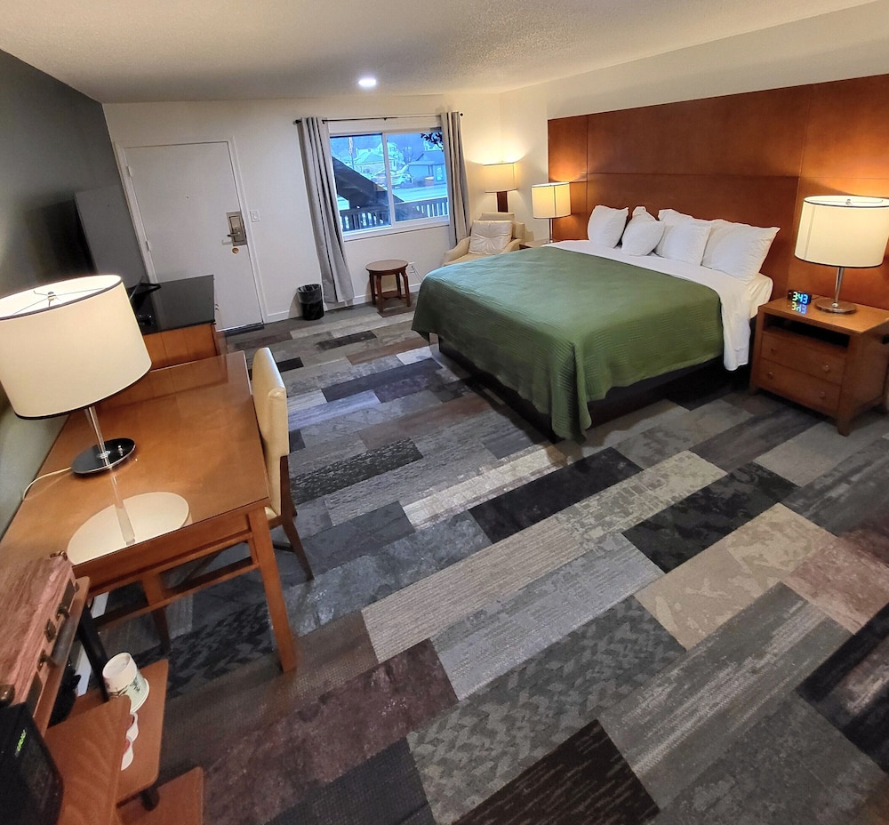 Shelton Inn - photo 7