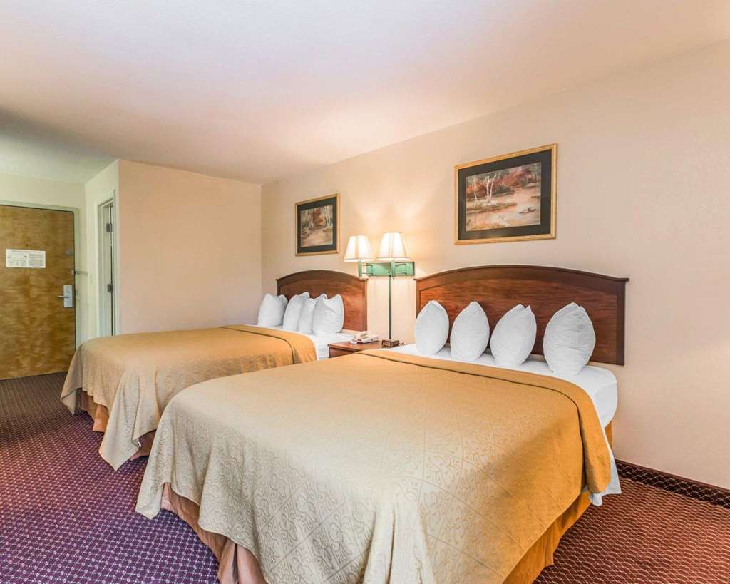 Quality Inn Pell City I 20 exit 158 - photo 18