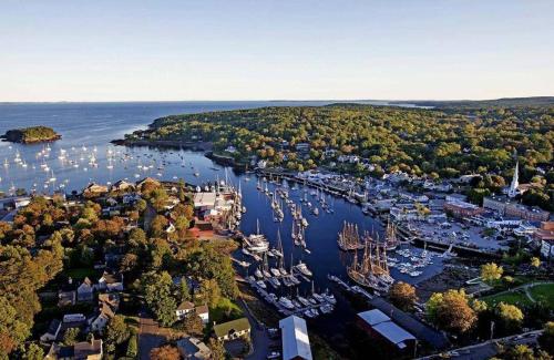 Camden Maine Stay Inn - photo 63