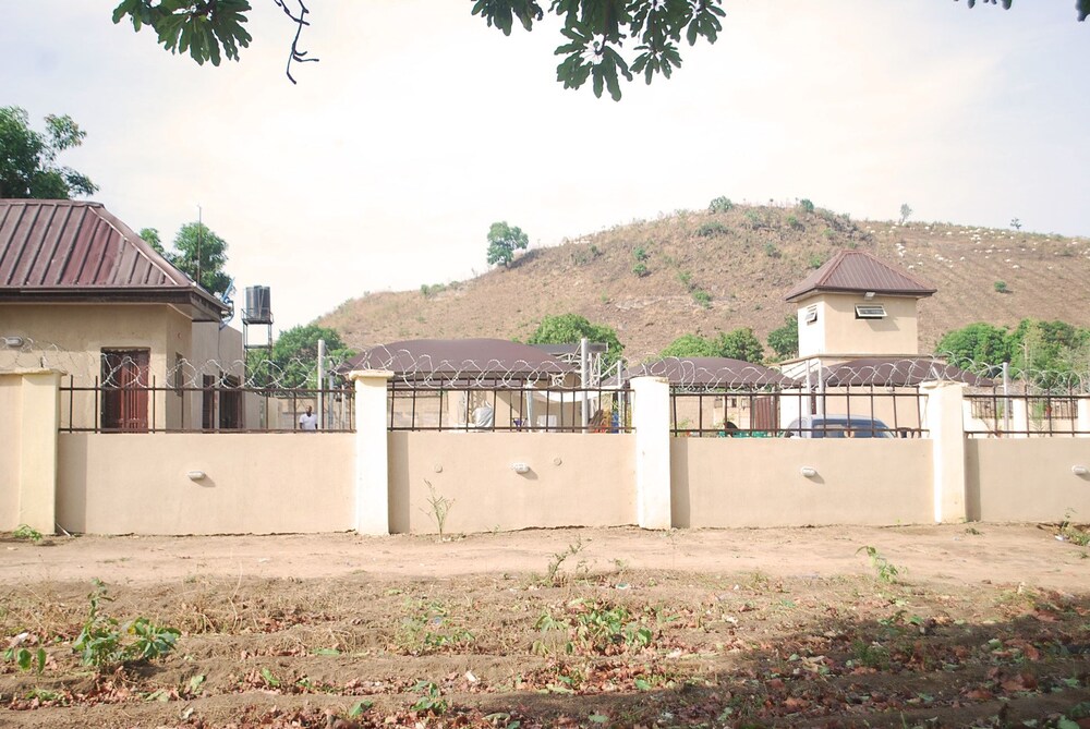 Mat Maris Luxury Hotels — hotel in Kuje