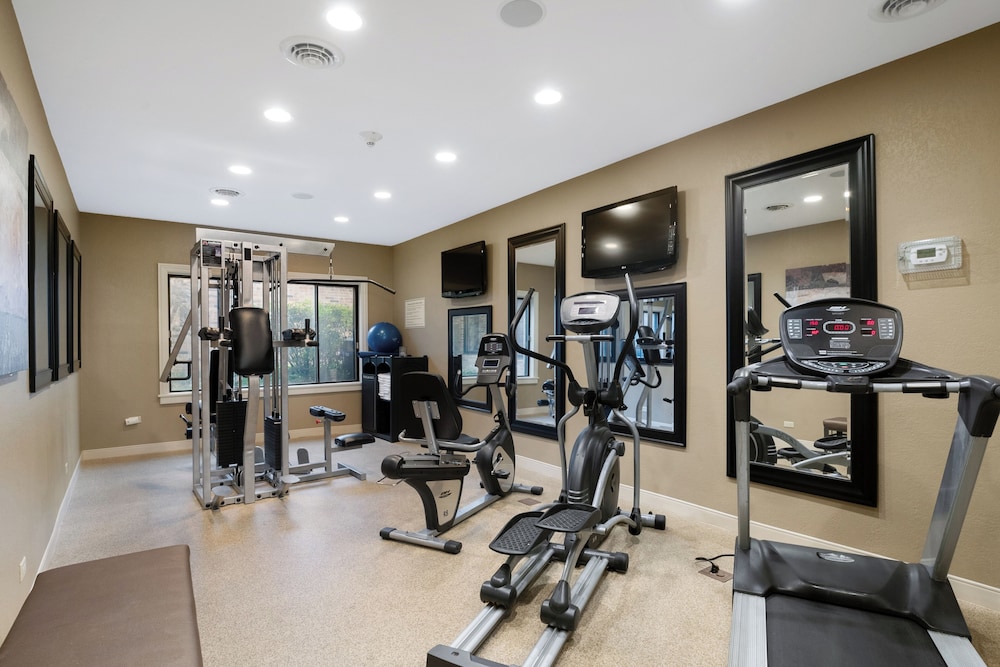 Antioch Inn & Suites Near Gurnee - photo 14