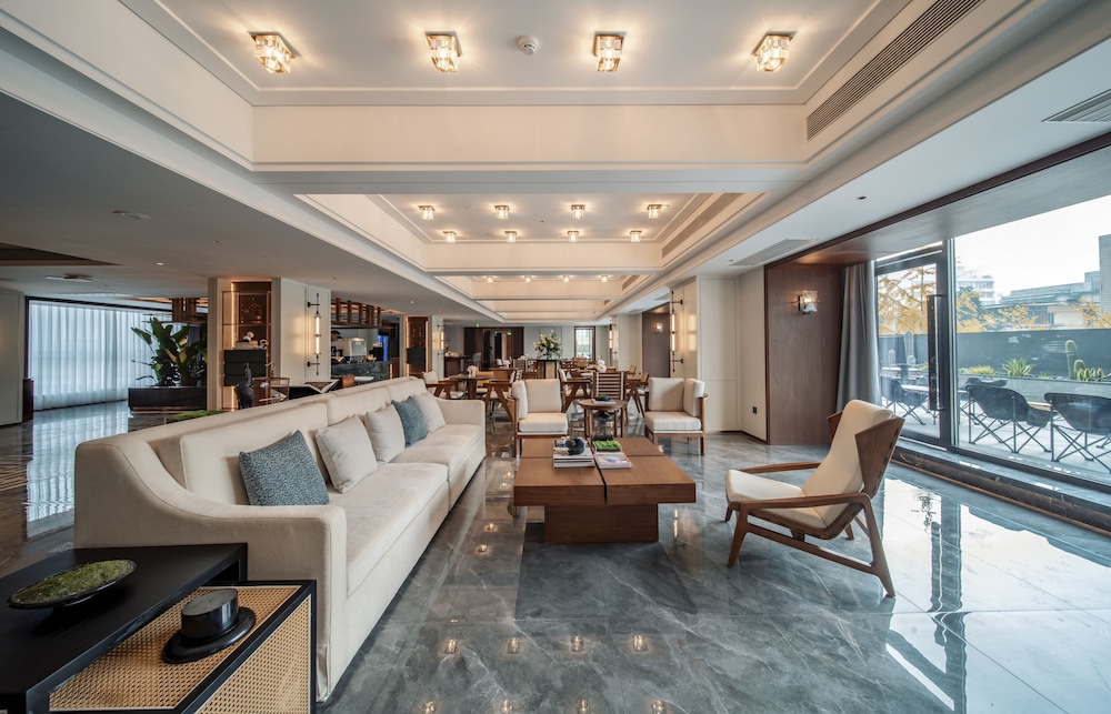 UrCove by Hyatt Chengdu Wenshufang Chunxi Road — 4-Star Luxury Hotel in Chengdu, People's Republic of China