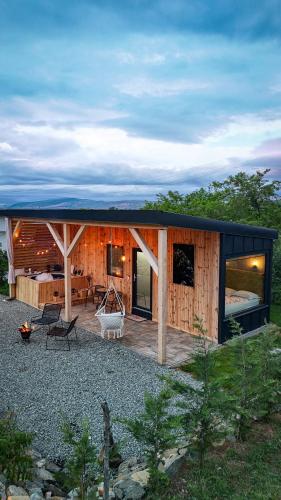 Kubiq Transalpina pet-friendly hotel Petresti