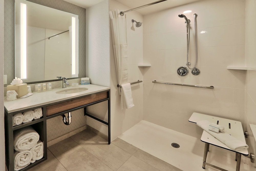 Hilton Garden Inn Albuquerque Journal Center - photo 22