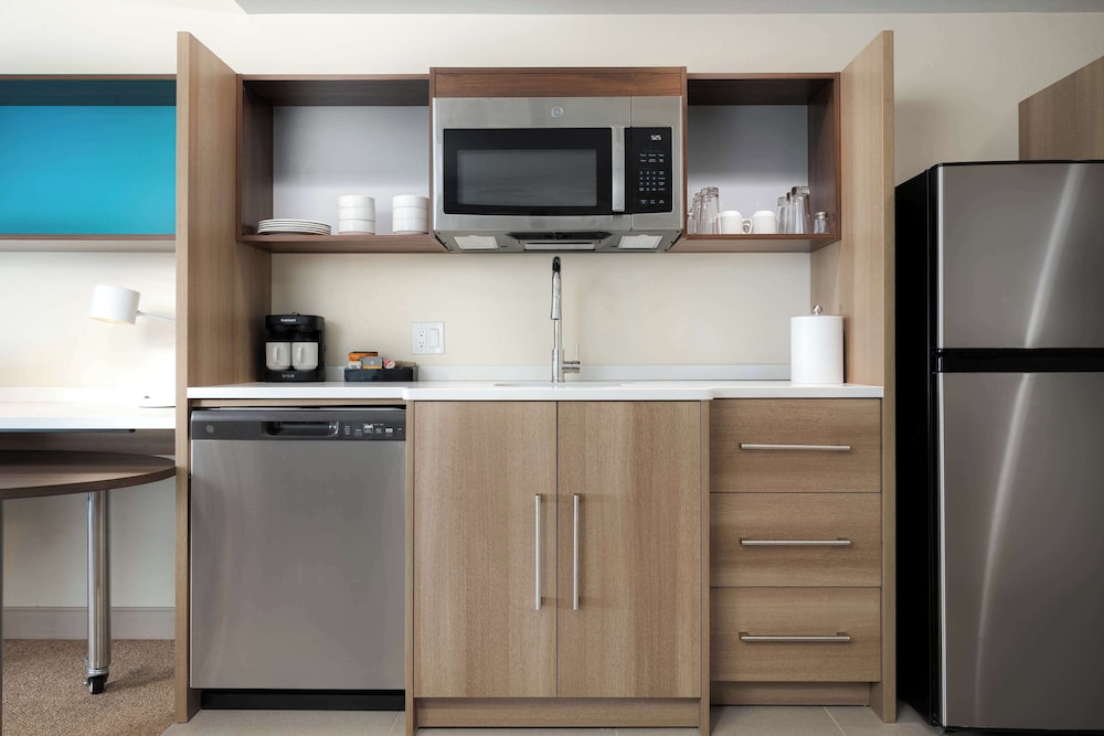 Home2 Suites by Hilton Boston Franklin - photo 10