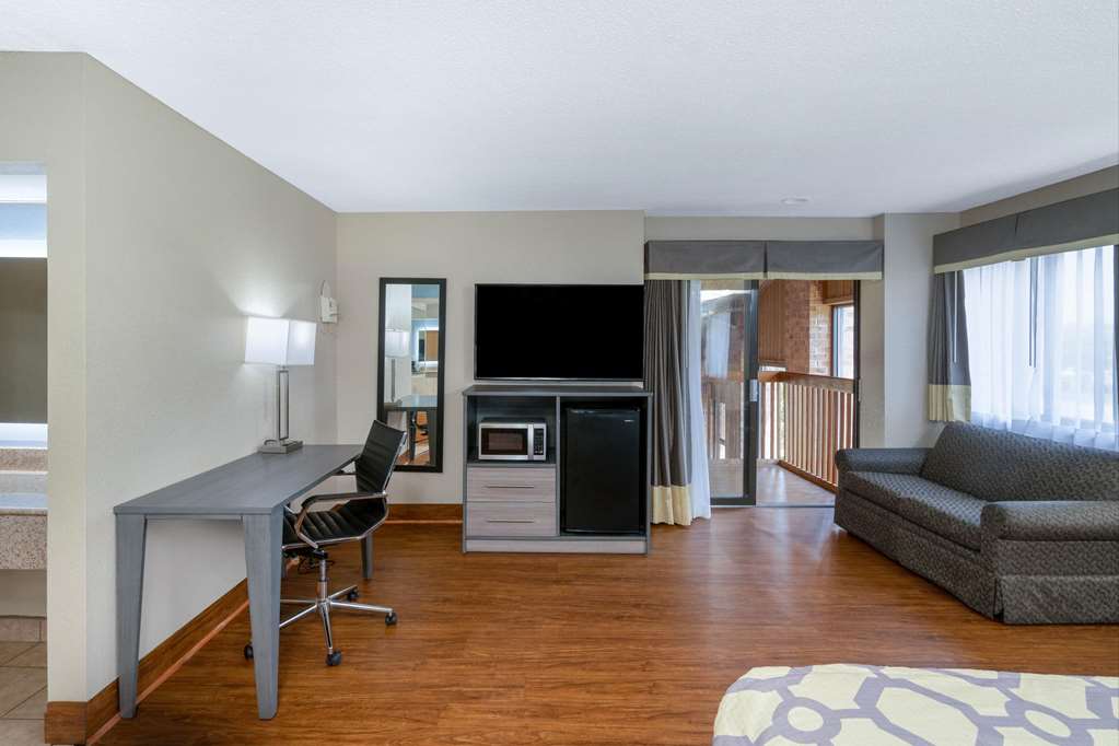 Baymont by Wyndham Tupelo - photo 16