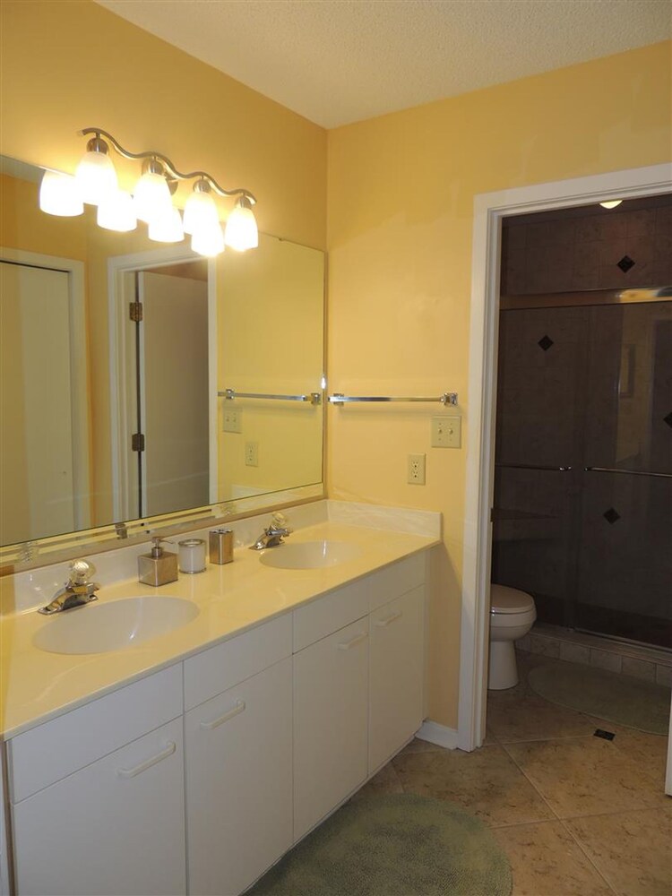 Kingston Residences Resort 1 and 2 Bedroom Villas - photo 22