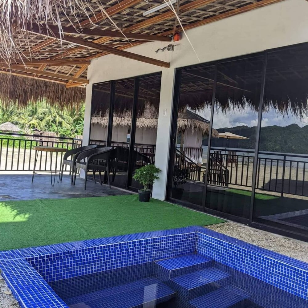 Crystal Cove — hotel in Sipalay