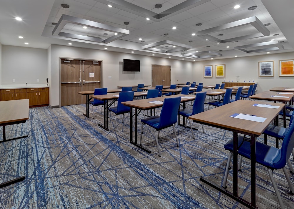 Holiday Inn Express Huntsville Space Center by IHG - photo 38