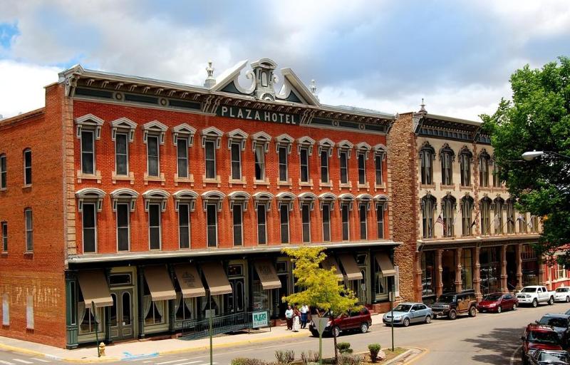 Historic Plaza Hotel - featured photo
