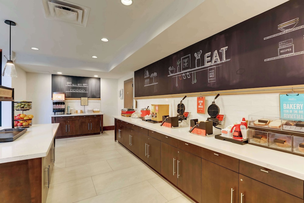 Hampton Inn & Suites Rome - photo 47