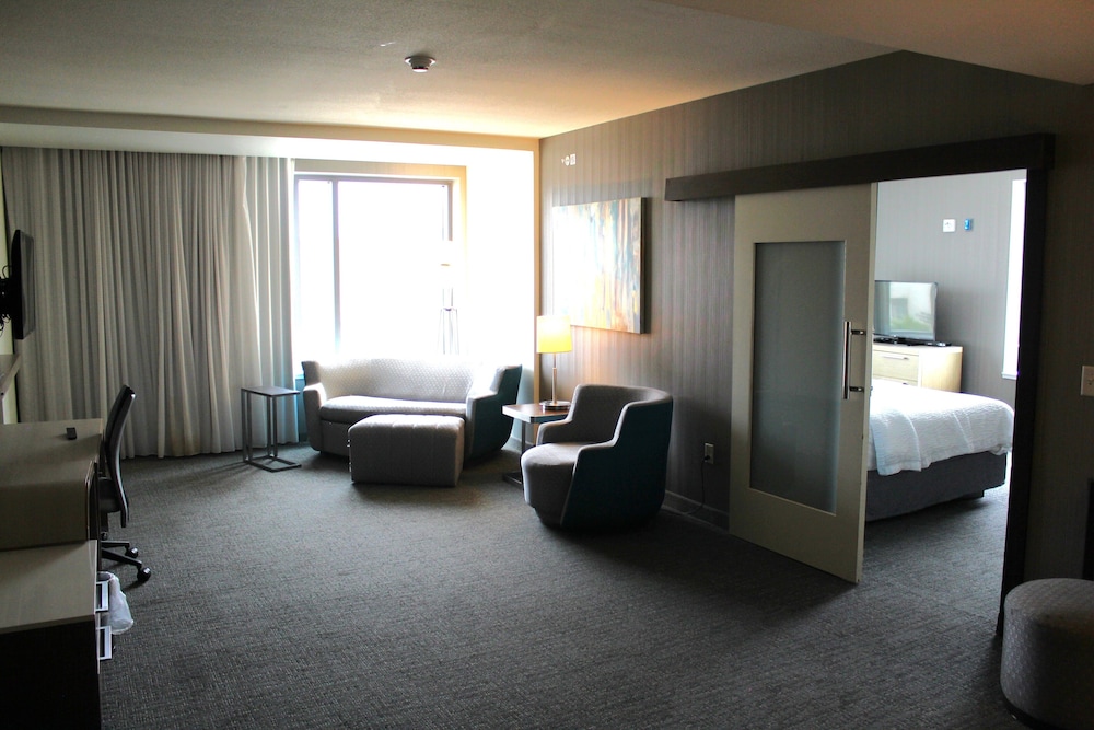 Courtyard Muncie at Horizon Convention Center - photo 23